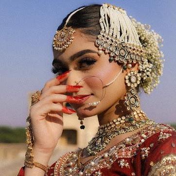 femalephotographerinLahore